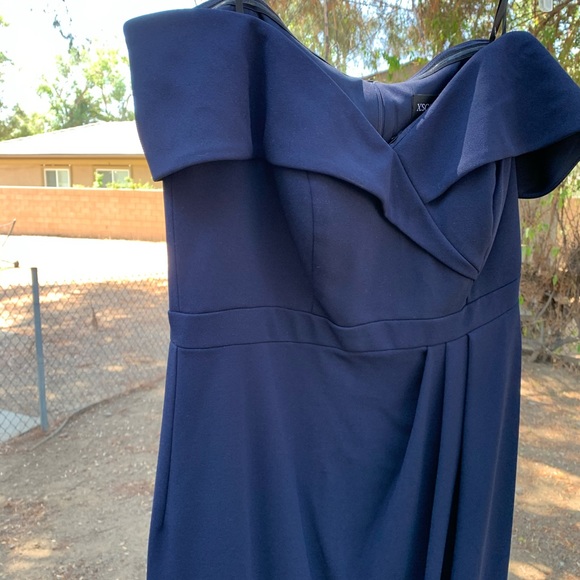 XSCAPE Navy Blue Off the Shoulder Sheath Tulip Gown Plus Size 14W - Picture 9 of 15
